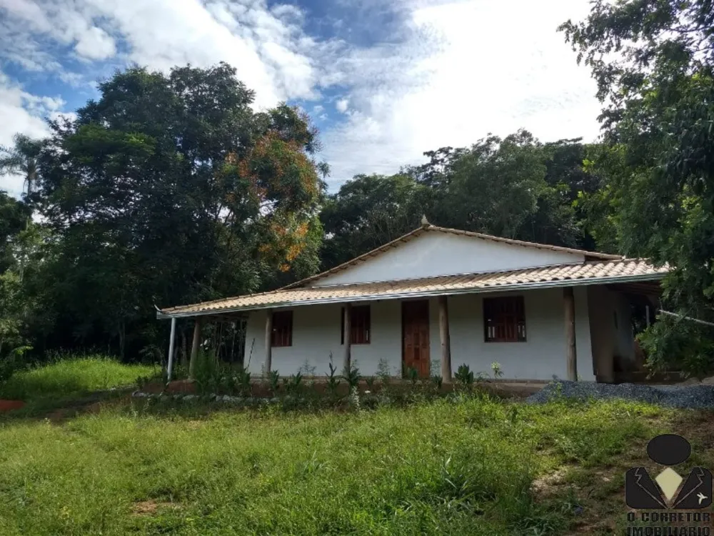 Chácara, 3 quartos, 1300 m² - Foto 1