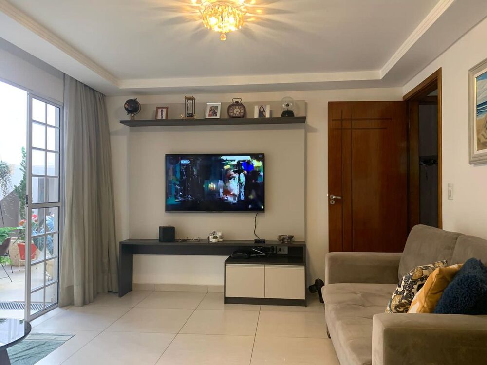 Casa à venda com 3 quartos, 250m² - Foto 18