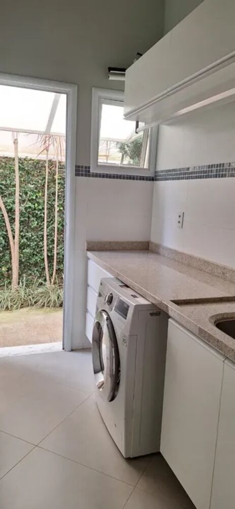 Casa de Condomínio à venda e aluguel com 3 quartos, 328m² - Foto 3