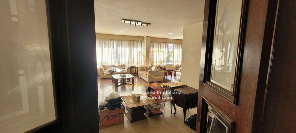 Apartamento à venda com 4 quartos, 305m² - Foto 1