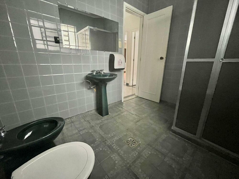 Sobrado para alugar com 4 quartos, 250m² - Foto 7