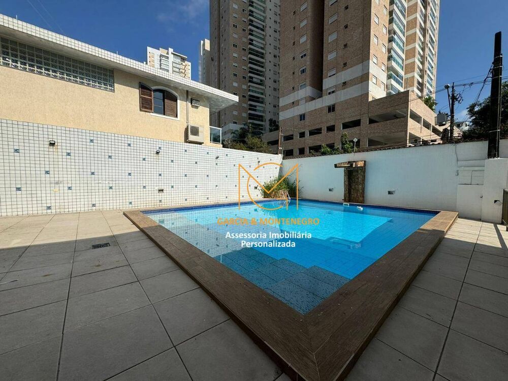 Sobrado para alugar com 4 quartos, 385m² - Foto 1