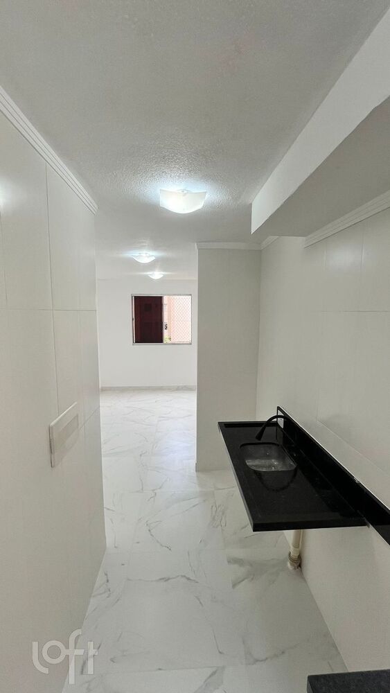 Apartamento à venda com 2 quartos, 38m² - Foto 2