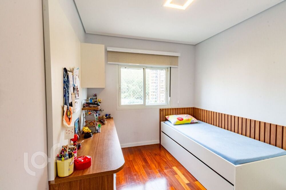 Apartamento à venda com 4 quartos, 173m² - Foto 2