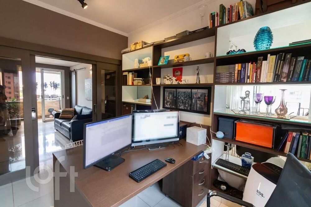 Apartamento à venda com 3 quartos, 208m² - Foto 2