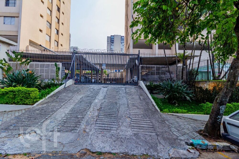 Apartamento à venda com 2 quartos, 65m² - Foto 3