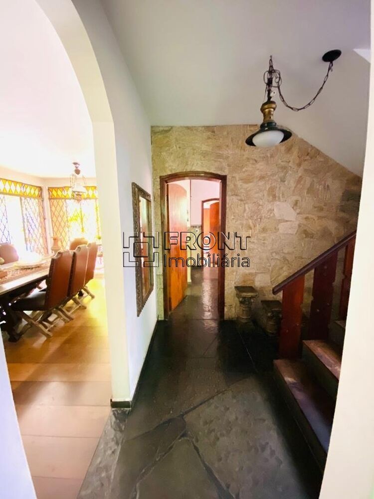 Casa à venda e aluguel com 6 quartos, 600m² - Foto 10