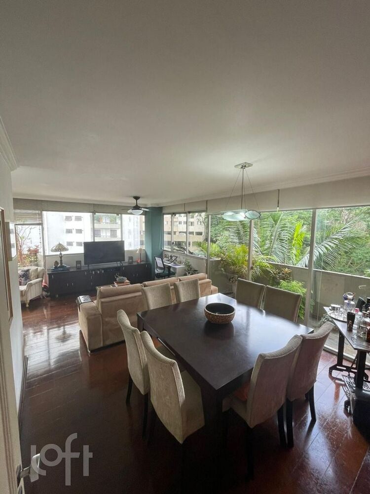 Apartamento à venda com 3 quartos, 159m² - Foto 4