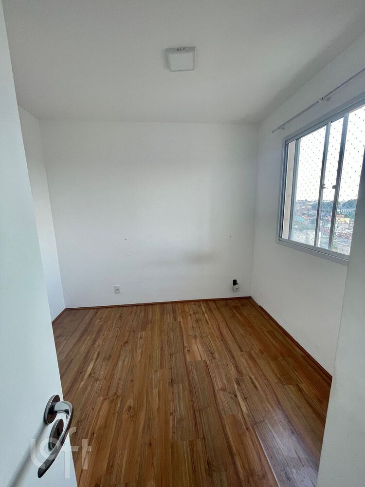 Apartamento à venda com 2 quartos, 32m² - Foto 4