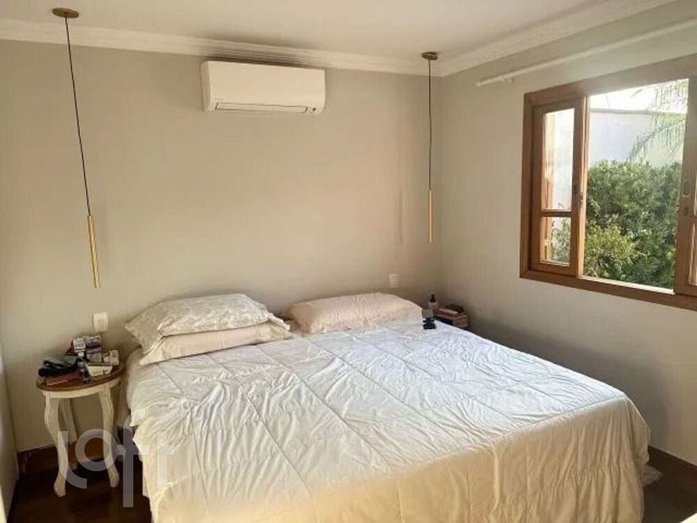 Casa à venda com 3 quartos, 200m² - Foto 3