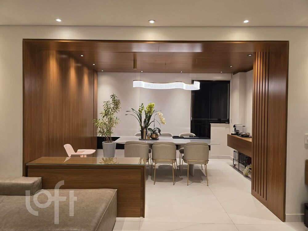 Apartamento à venda com 3 quartos, 108m² - Foto 1