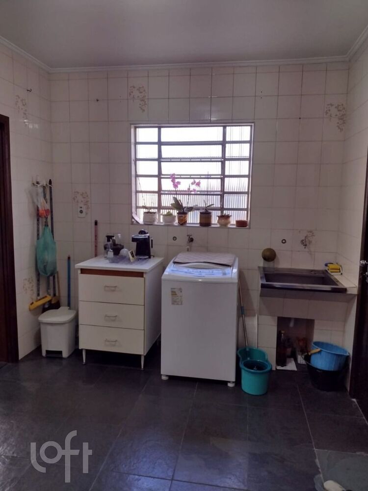 Casa à venda com 3 quartos, 200m² - Foto 4
