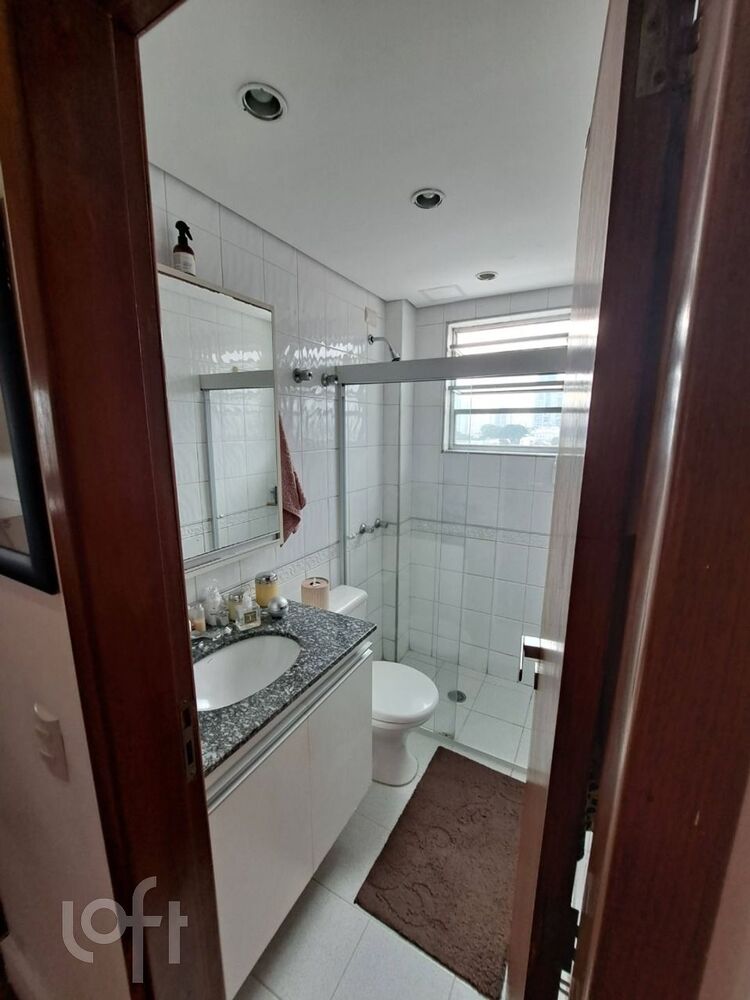 Apartamento à venda com 3 quartos, 161m² - Foto 2