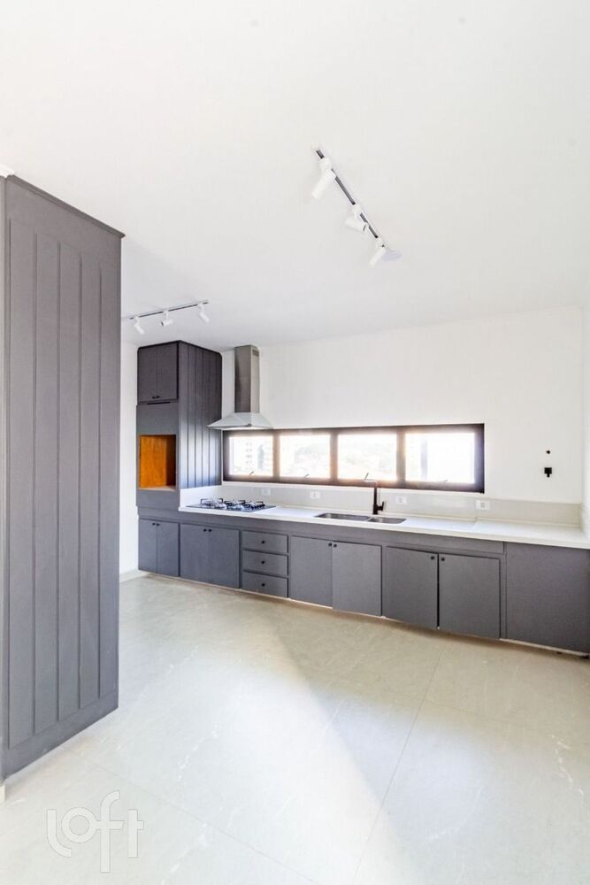 Apartamento à venda com 4 quartos, 180m² - Foto 3
