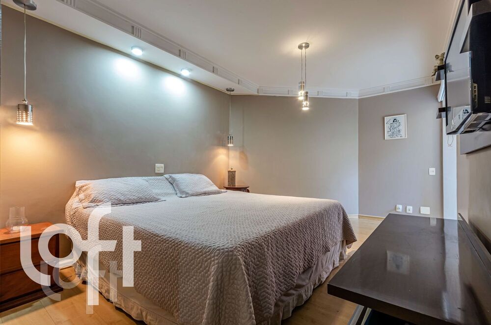 Apartamento à venda com 4 quartos, 250m² - Foto 14