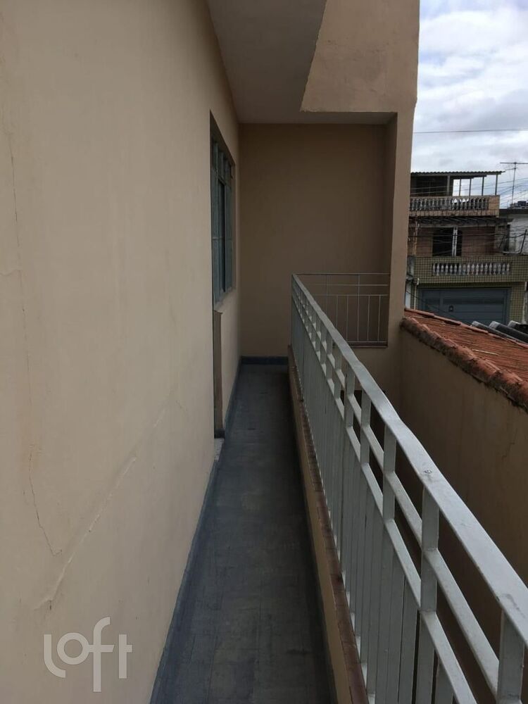 Casa à venda com 2 quartos, 138m² - Foto 4