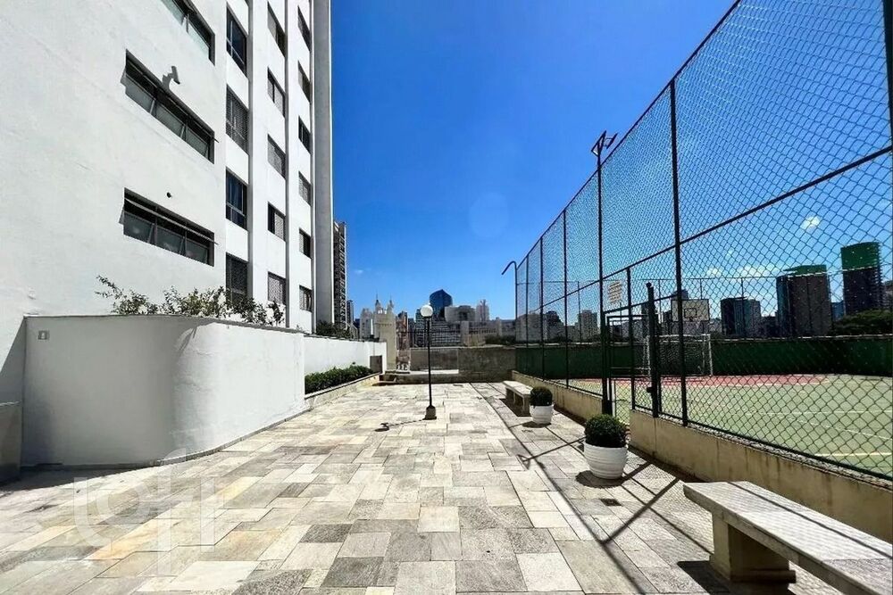 Apartamento à venda com 2 quartos, 72m² - Foto 8