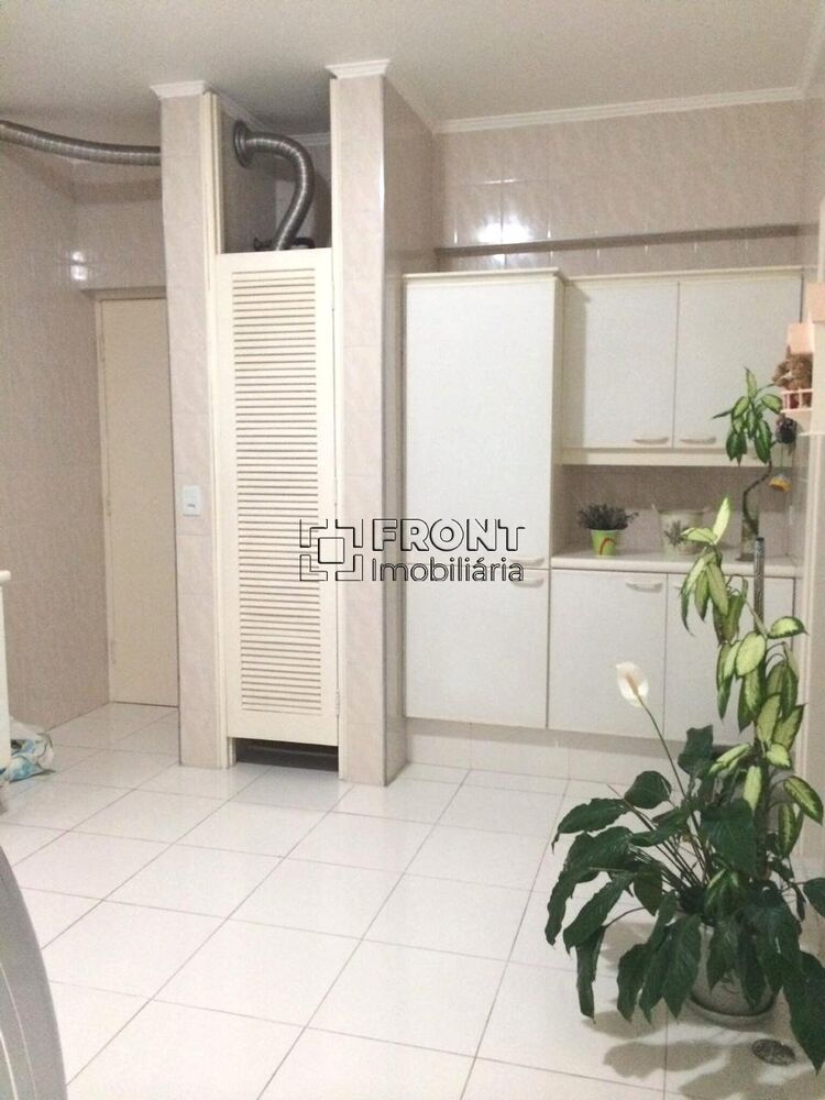 Apartamento à venda com 4 quartos, 240m² - Foto 7