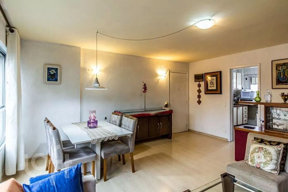 Apartamento à venda com 3 quartos, 100m² - Foto 2