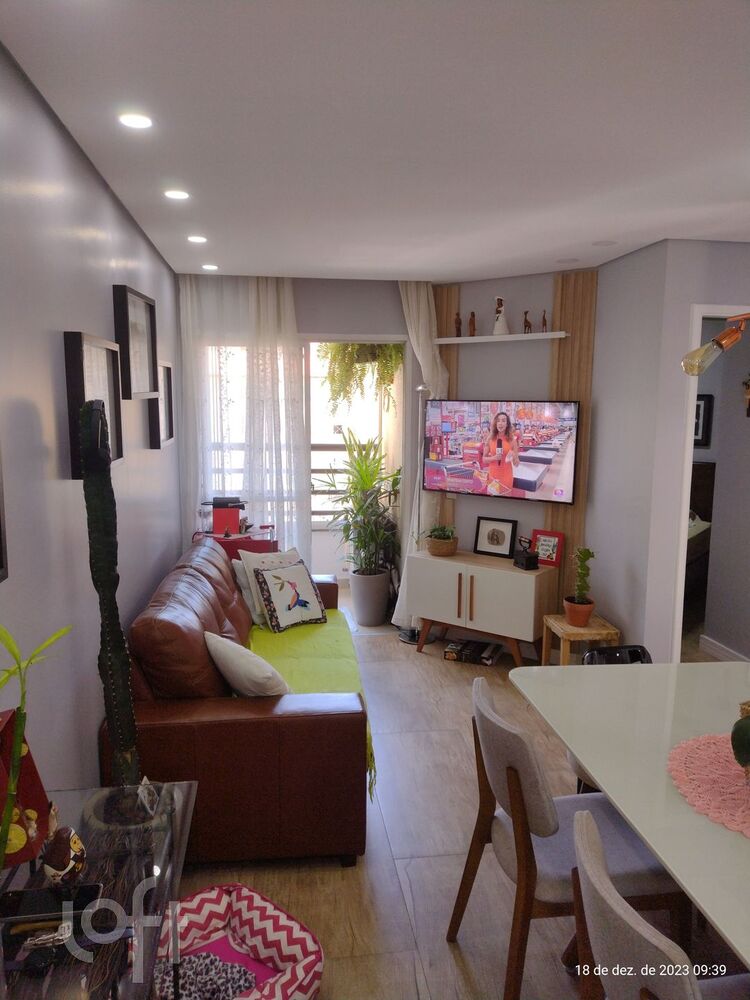 Apartamento à venda com 2 quartos, 47m² - Foto 1