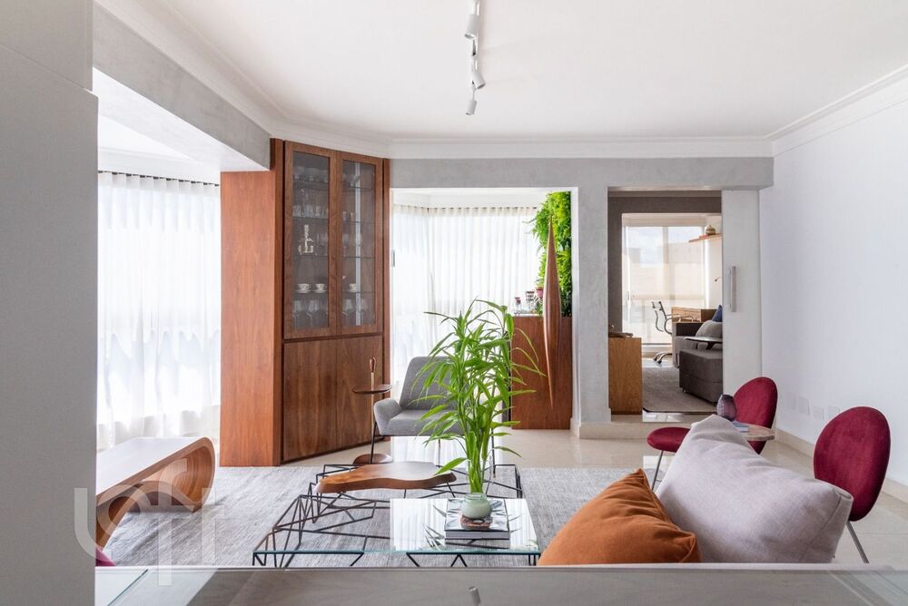 Apartamento à venda com 3 quartos, 165m² - Foto 4