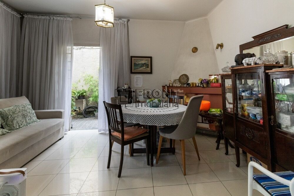 Casa à venda com 4 quartos, 128m² - Foto 3