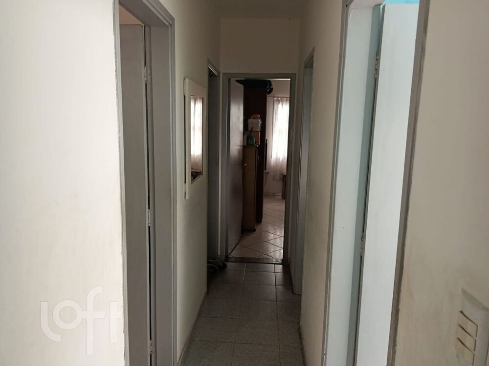 Casa à venda com 2 quartos, 156m² - Foto 2