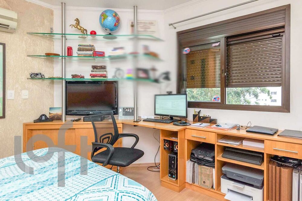 Apartamento à venda com 4 quartos, 590m² - Foto 1