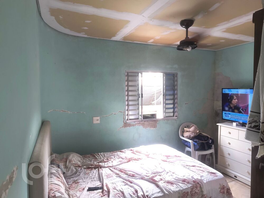 Casa à venda com 2 quartos, 100m² - Foto 5