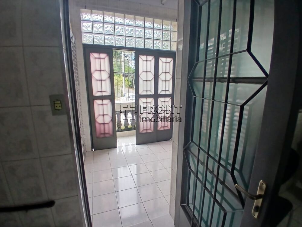 Casa à venda com 3 quartos, 279m² - Foto 17