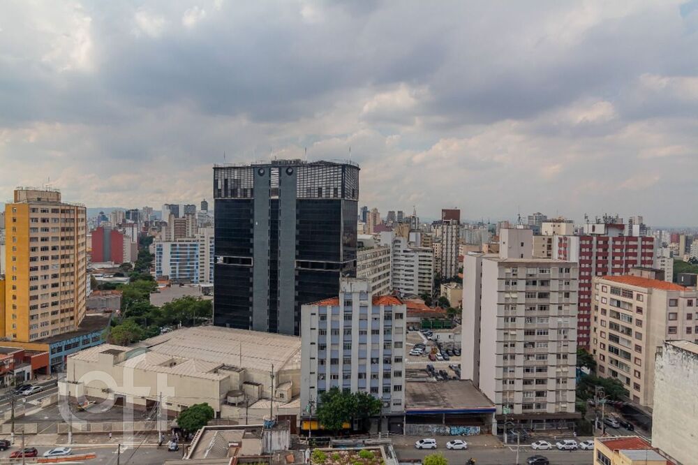 Apartamento à venda com 2 quartos, 117m² - Foto 2