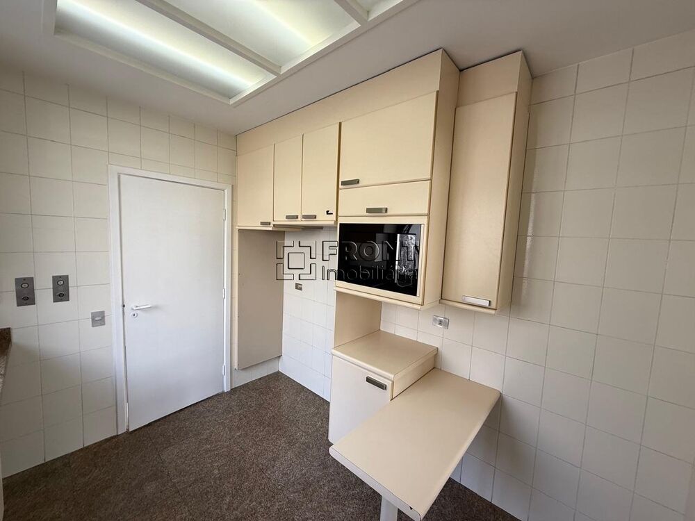 Apartamento, 3 quartos, 216 m² - Foto 3