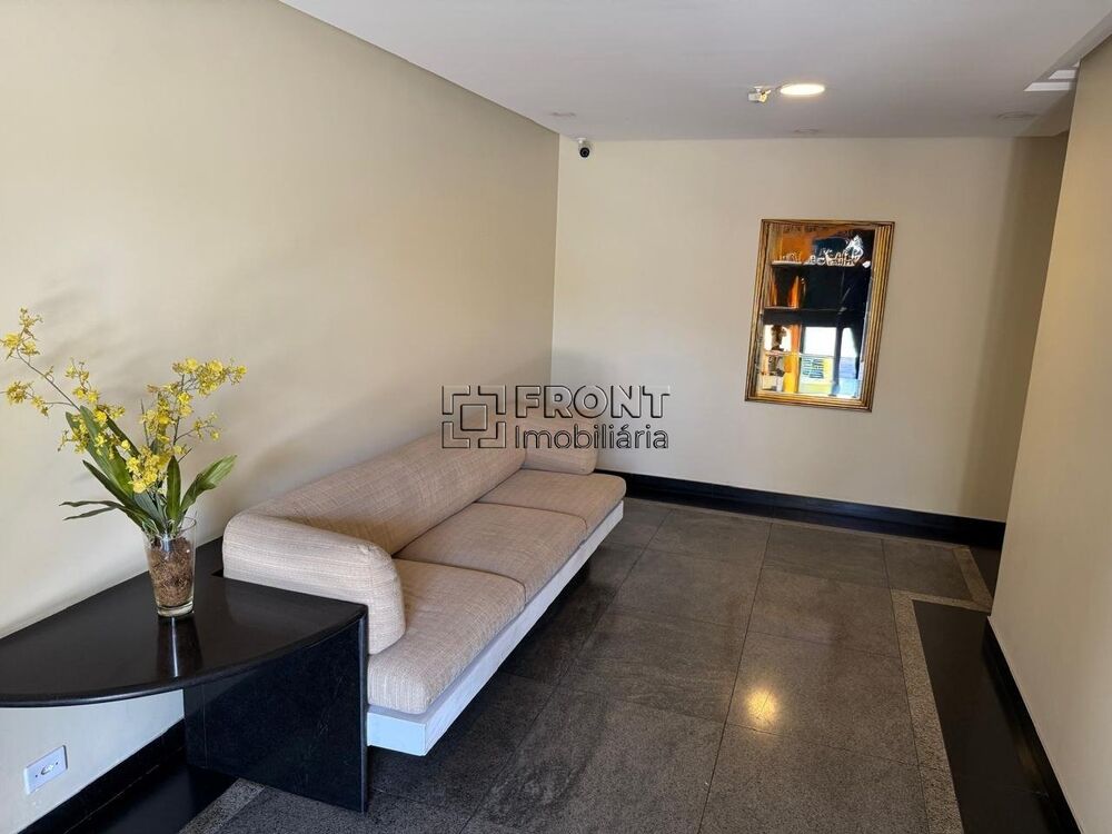 Apartamento, 3 quartos, 216 m² - Foto 2