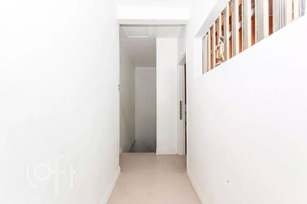 Casa à venda com 2 quartos, 200m² - Foto 4