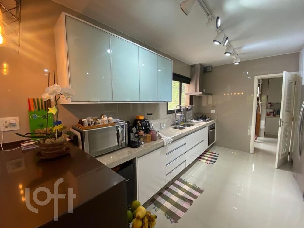 Apartamento à venda com 3 quartos, 150m² - Foto 4
