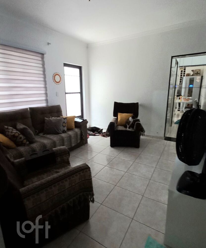 Casa à venda com 3 quartos, 180m² - Foto 1