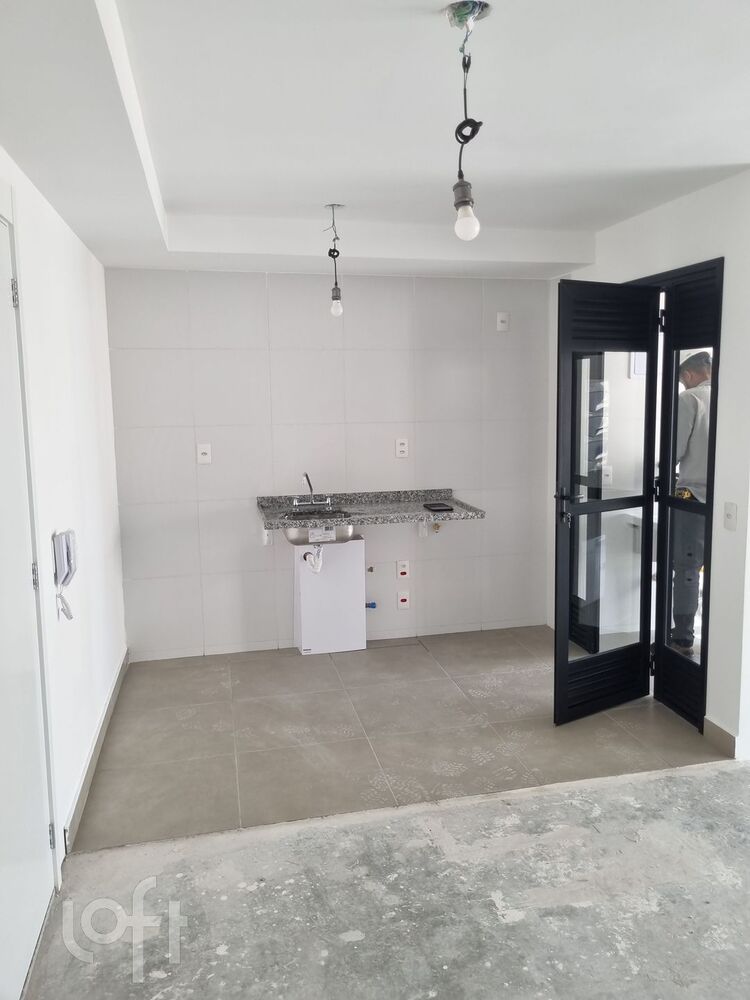Apartamento à venda com 2 quartos, 81m² - Foto 2
