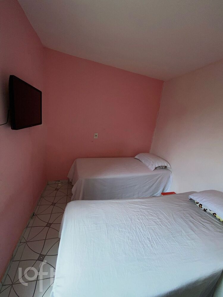 Casa à venda com 2 quartos, 42m² - Foto 5