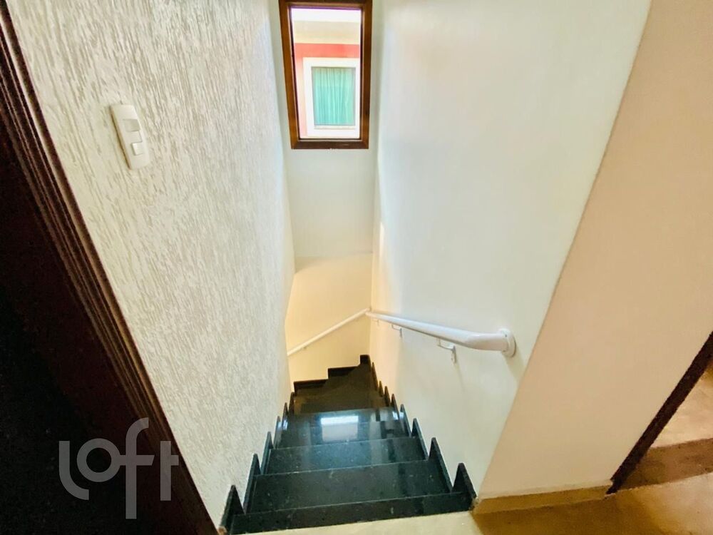 Casa à venda com 3 quartos, 225m² - Foto 3