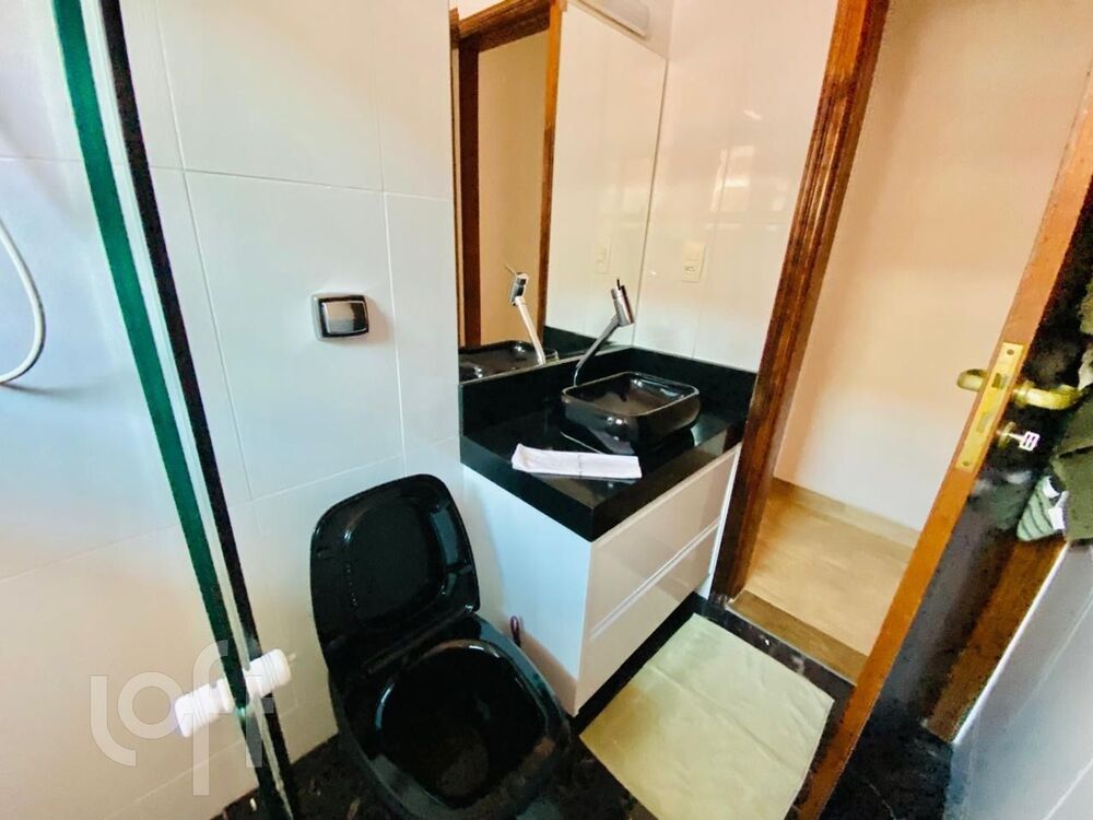 Casa à venda com 3 quartos, 225m² - Foto 7