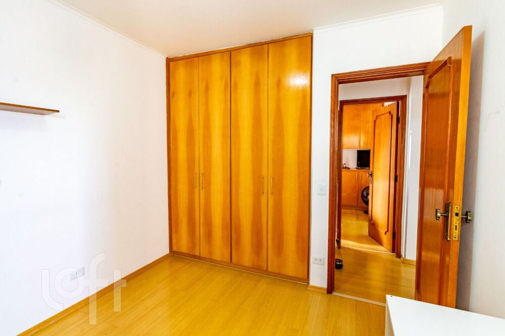 Apartamento à venda com 3 quartos, 100m² - Foto 4