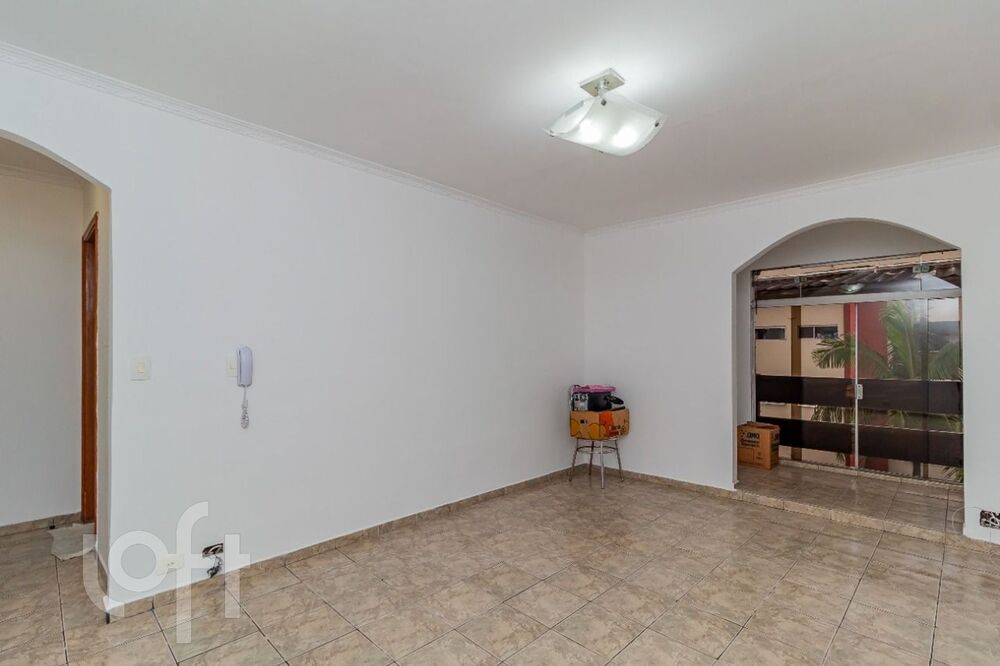 Apartamento à venda com 3 quartos, 77m² - Foto 1