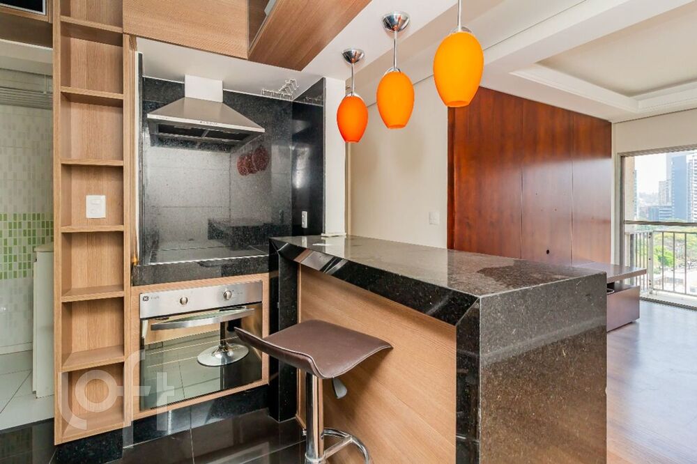 Apartamento à venda com 2 quartos, 65m² - Foto 1