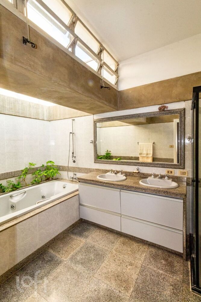 Casa à venda com 4 quartos, 250m² - Foto 8