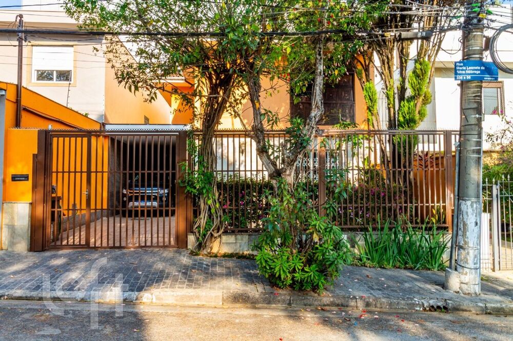 Casa à venda com 3 quartos, 237m² - Foto 7