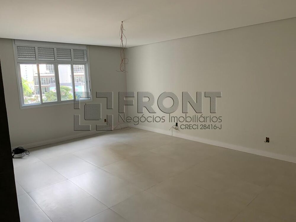 Apartamento à venda com 3 quartos, 130m² - Foto 9
