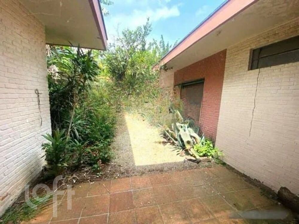 Casa à venda com 3 quartos, 290m² - Foto 9