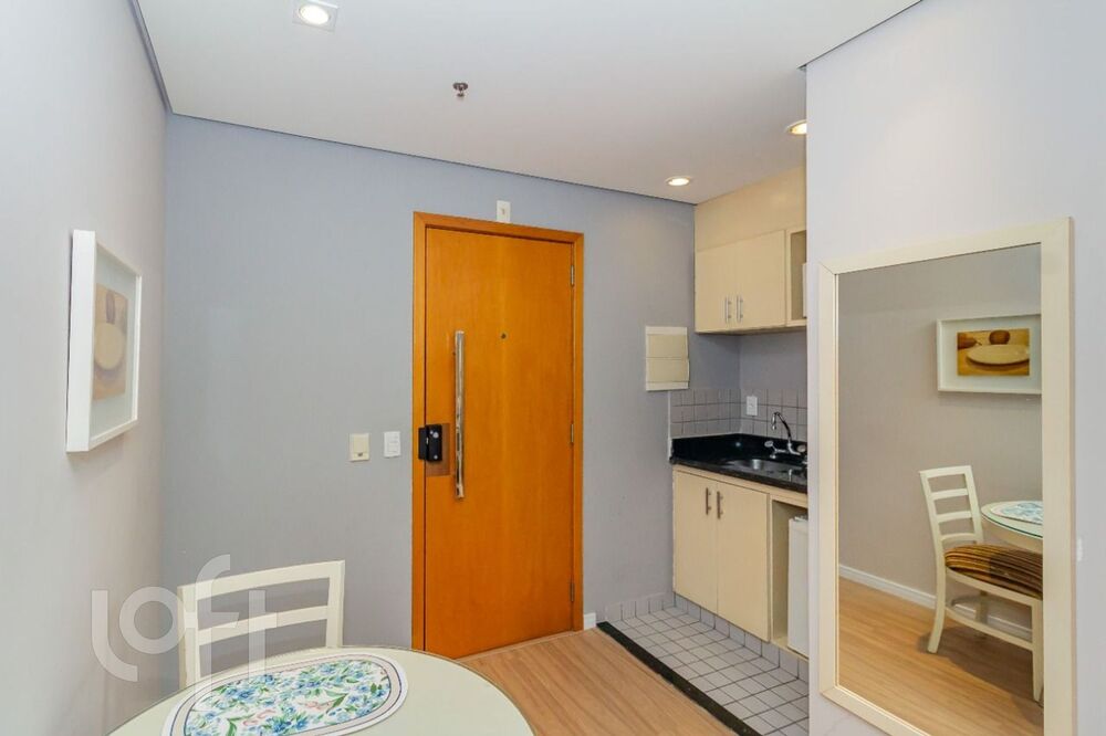 Apartamento à venda com 1 quarto, 37m² - Foto 2