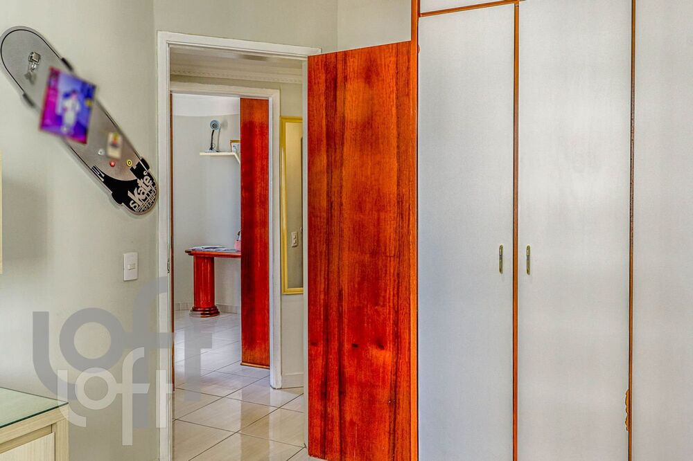 Apartamento à venda com 4 quartos, 224m² - Foto 18