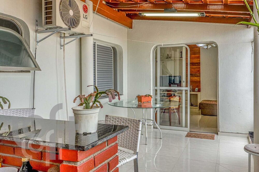 Apartamento à venda com 4 quartos, 224m² - Foto 16